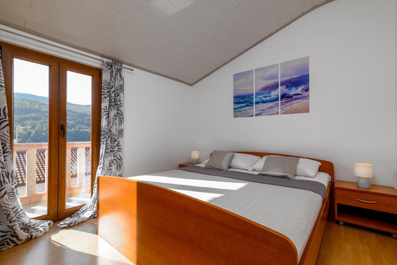 Apartments By The Sea Duga Luka - Prtlog, Labin - 2335 Bagian luar foto