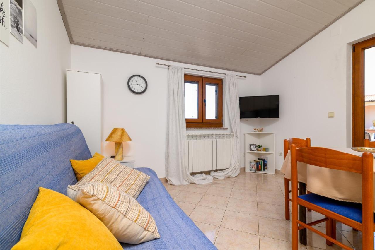 Apartments By The Sea Duga Luka - Prtlog, Labin - 2335 Bagian luar foto
