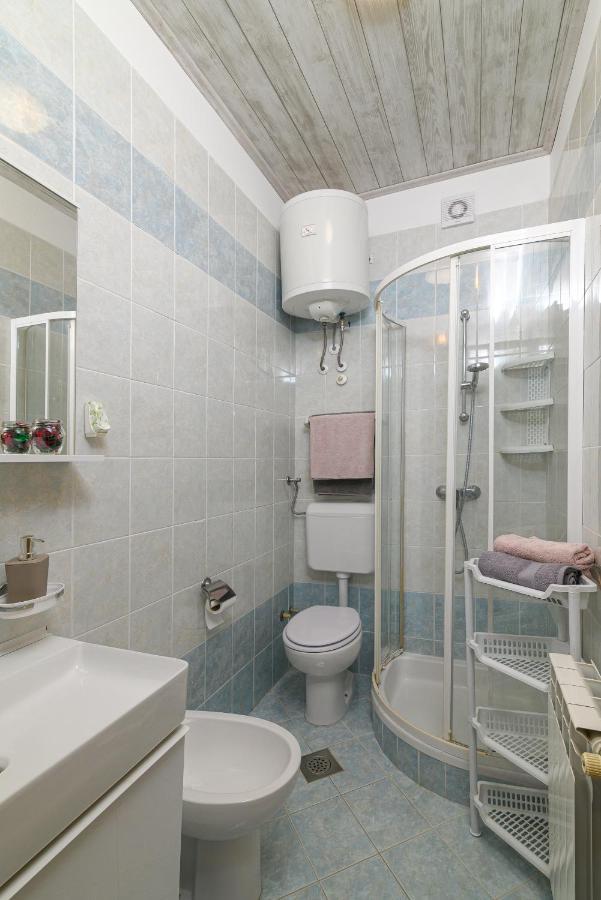 Apartments By The Sea Duga Luka - Prtlog, Labin - 2335 Bagian luar foto